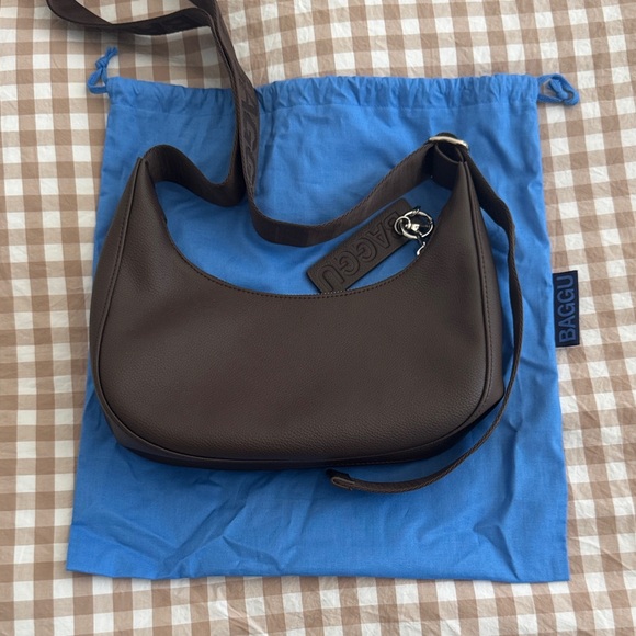 BAGGU Handbags - Baggu Small crescent leather brown bag